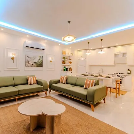 Holidays Are The Days, Vacation Is Great